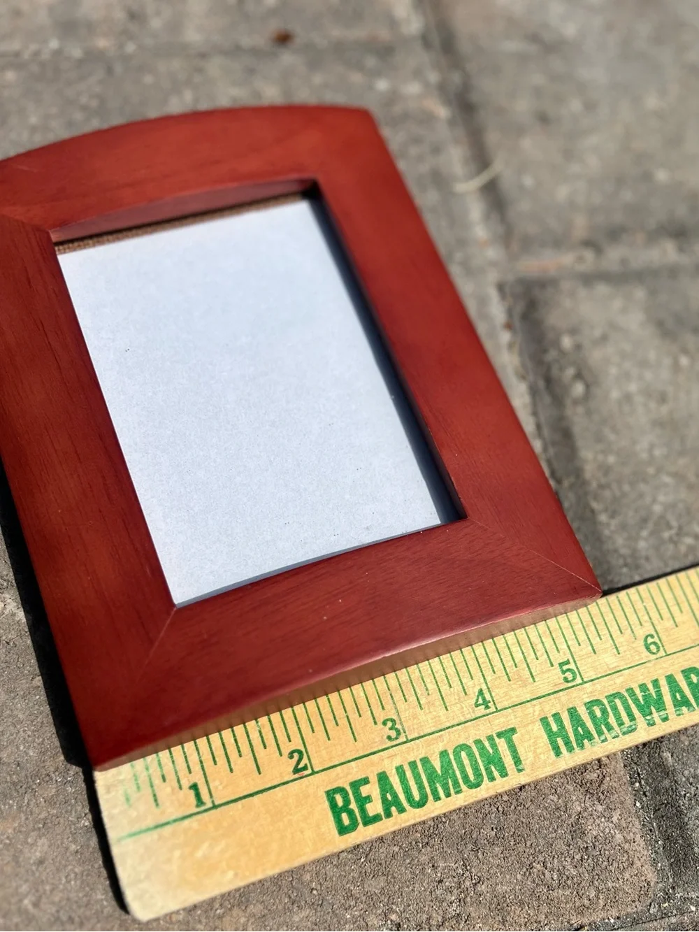 Vintage 1998 HB Group Mahogany Rich Red-Brown Curved Wood Photo Frame